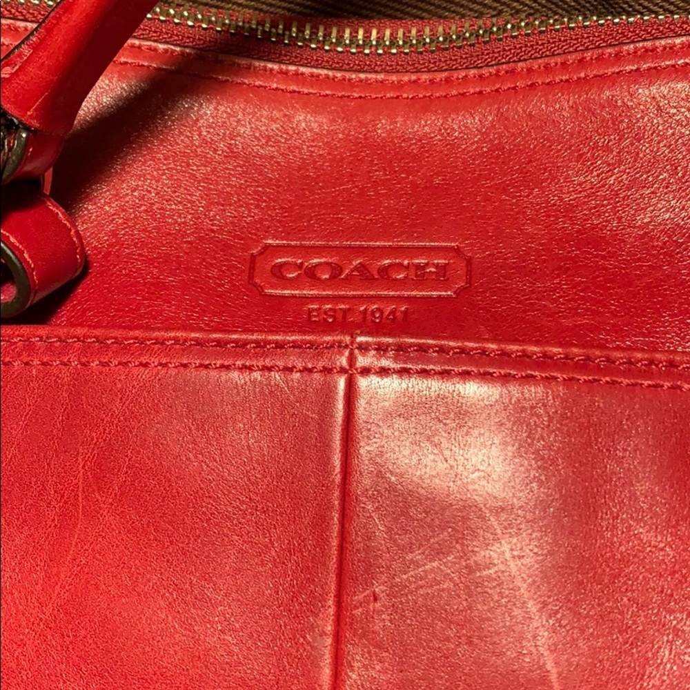 Coach leather shoulder bag w/3 charms amazing/rare - Picture 2 of 16